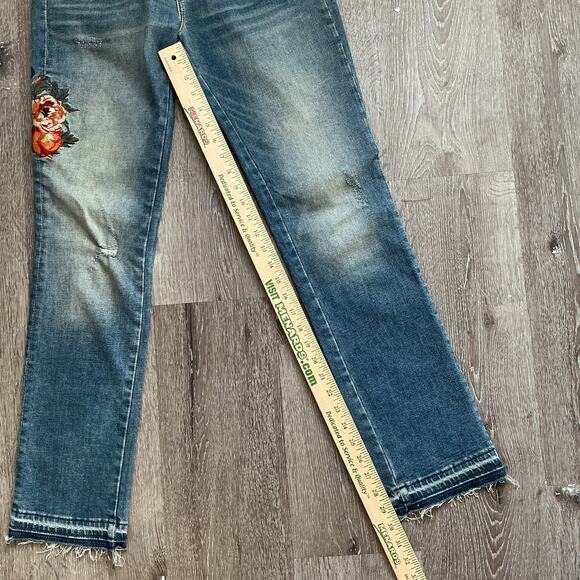 NWOT Driftwood Audrey Floral Embroidered Denim Straight Jeans Raw‎ Hem W28 H31 - Picture 5 of 7